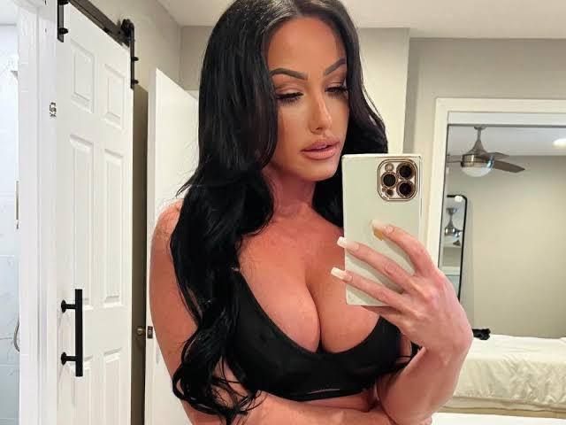 Hi gentleme😍🦋, I'm a Charming and Independent Stunning young female.💜Looking To Entice Your most Erotic Desire - Image 3